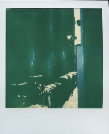 8 Polaroid cameras - 1 film | Polaroid_6a.jpg