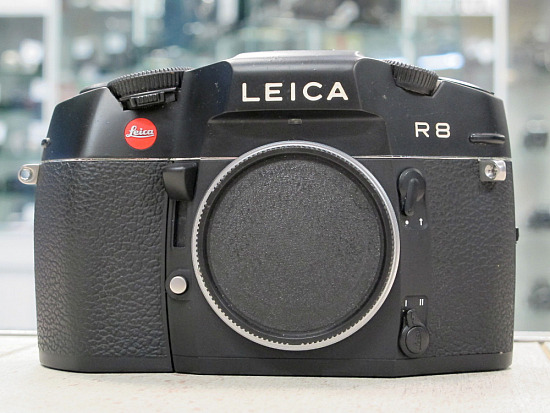 Leica R8