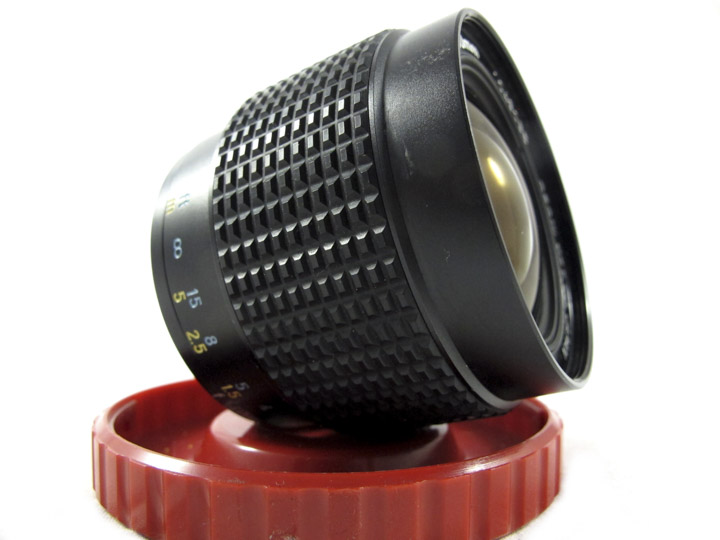 Pentax 110, 20-40mm f2.8, 1049035