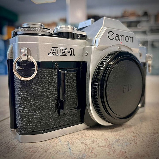 Canon AE1
